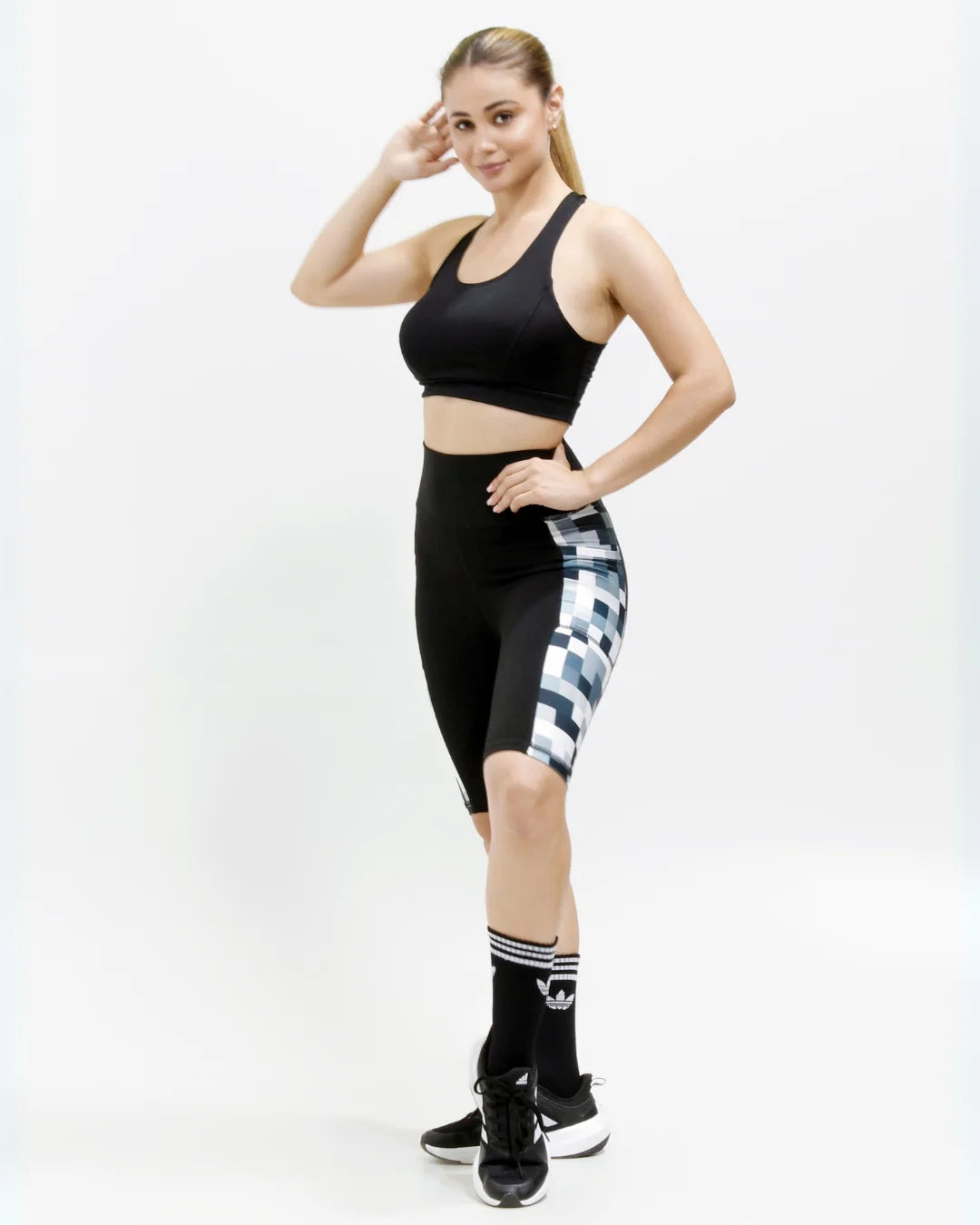 Biker Pixeles Moldeador Con Bolsillos Imagen principal del producto